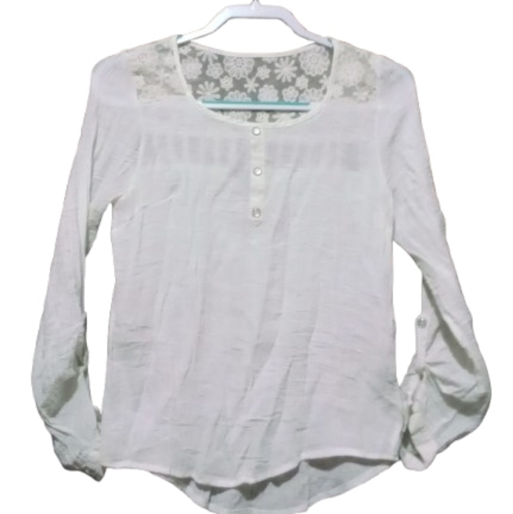 E & M LACE-TRIM BUTTON BLOUSE